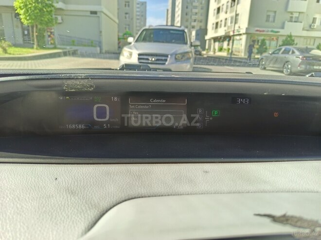 Toyota Prius-6