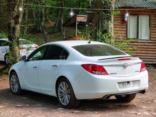 Opel Insignia-3