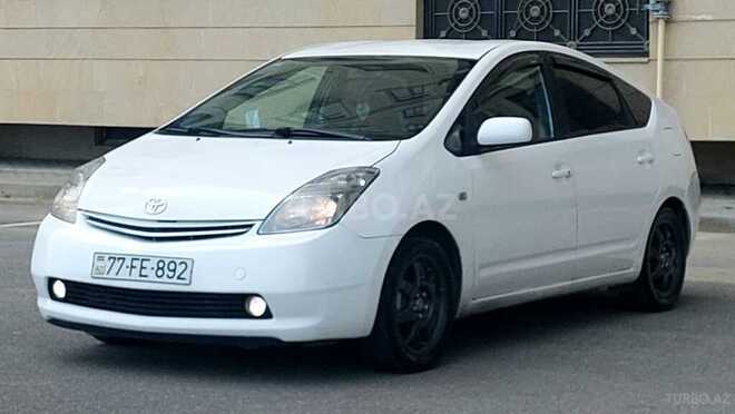 Toyota Prius-11