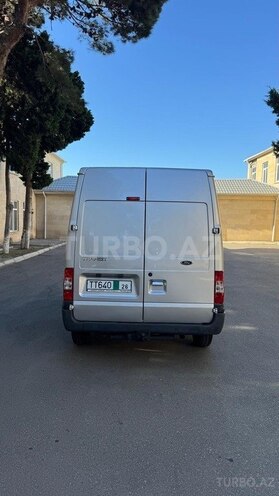 Ford Transit-17