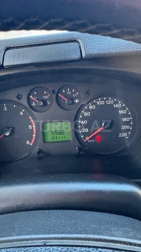 Ford Transit-11