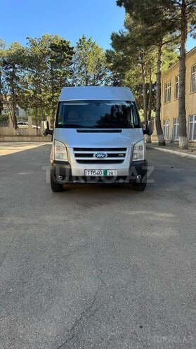 Ford Transit-3