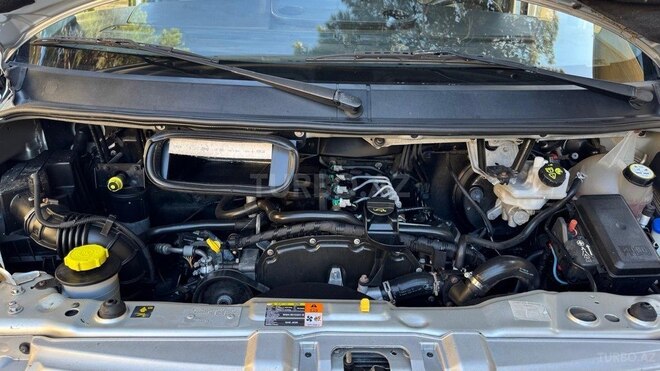 Ford Transit-16