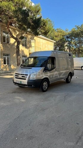Ford Transit-2