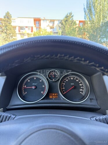 Opel Astra-9