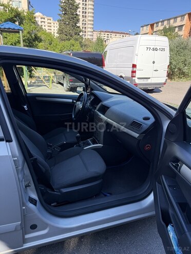 Opel Astra-12