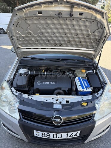 Opel Astra-8