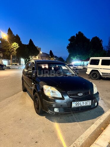 Kia Rio-1