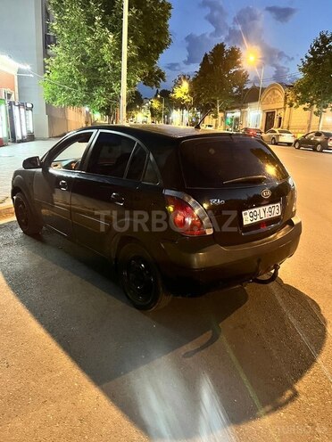 Kia Rio-5