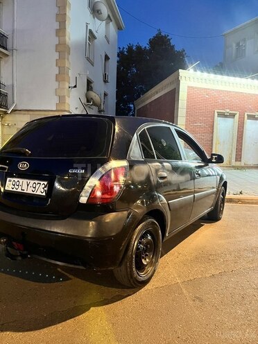 Kia Rio-4