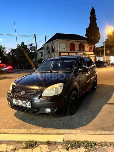Kia Rio-2