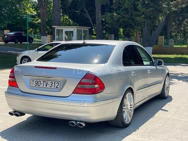 Mercedes E 320-5