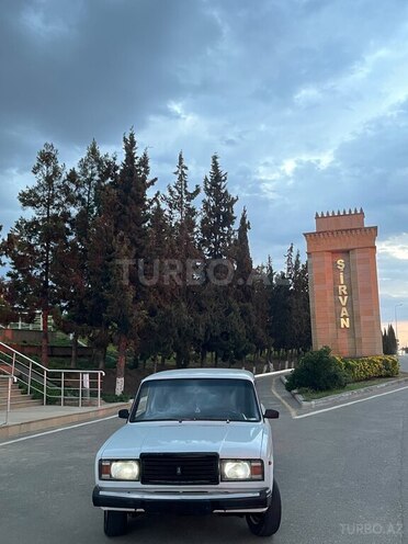 LADA (VAZ) 2107-1