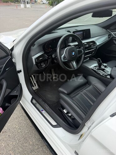 BMW 530-13