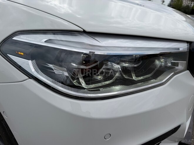 BMW 530-9
