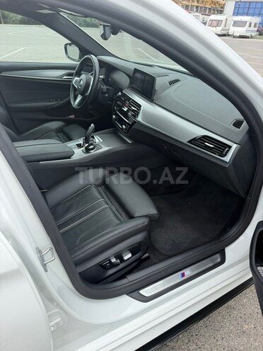 BMW 530-21