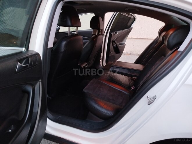 Volkswagen Passat-15