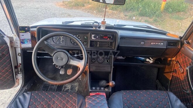 LADA (VAZ) 2107-4