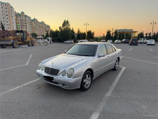 Mercedes E 200-3