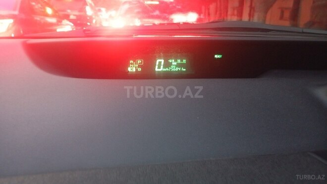 Toyota Prius-10