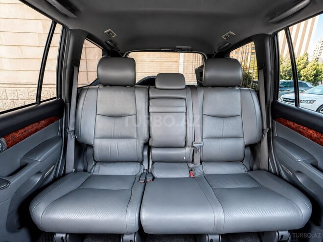 Toyota Land Cruiser Prado-10
