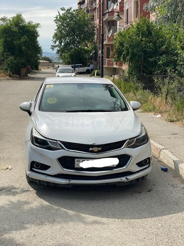 Chevrolet Cruze-1