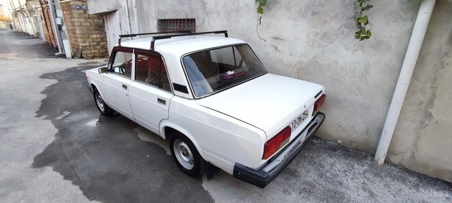 LADA (VAZ) 2107-4