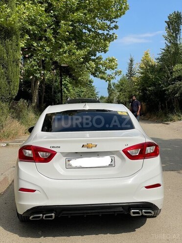 Chevrolet Cruze-2
