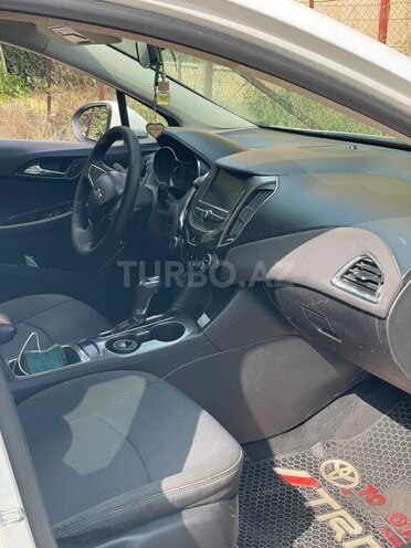 Chevrolet Cruze-5