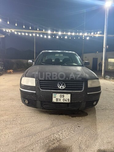 Volkswagen Passat-1