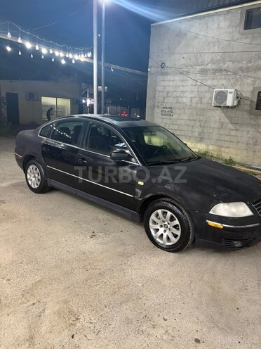 Volkswagen Passat-2