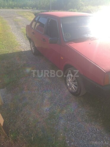LADA (VAZ) 21099-4