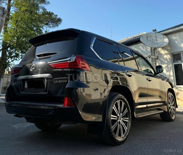 Lexus LX 450d-6