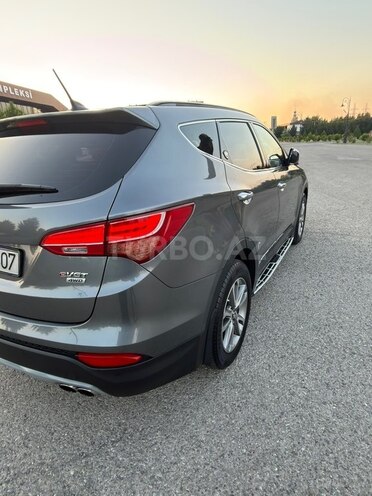 Hyundai Santa Fe-6