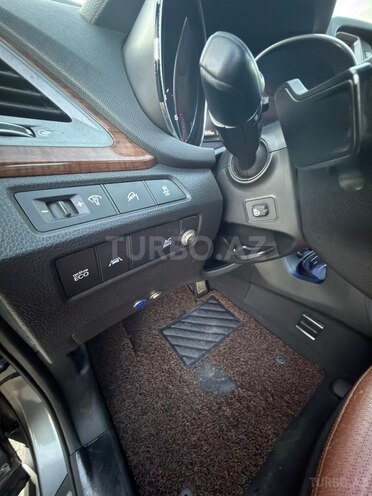 Hyundai Santa Fe-11