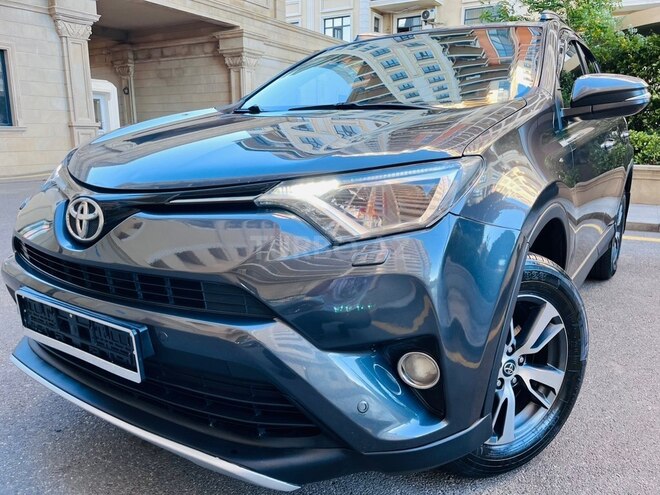 Toyota RAV4-2