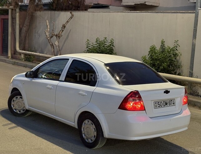 Chevrolet Aveo-9