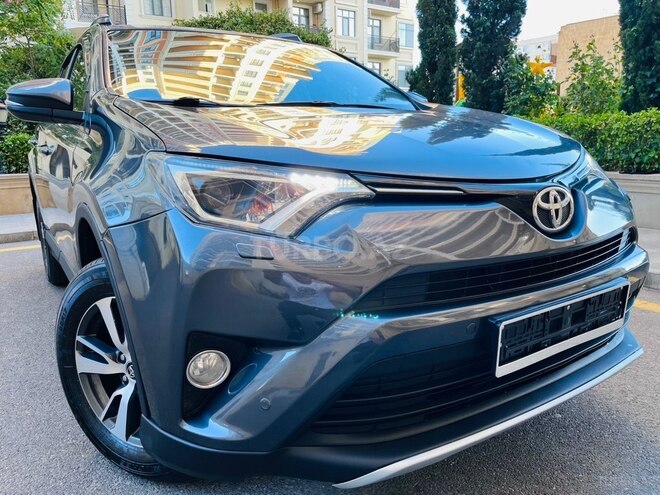 Toyota RAV4-5