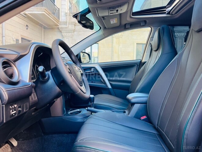 Toyota RAV4-19