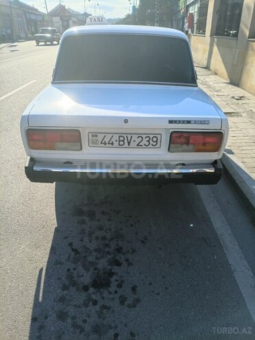 LADA (VAZ) 2107-2