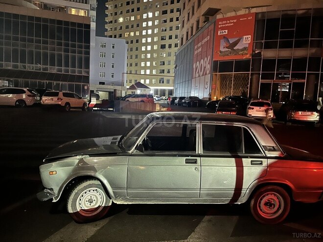 LADA (VAZ) 2107-4