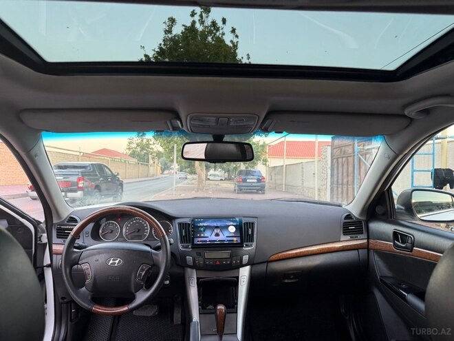 Hyundai Sonata-3