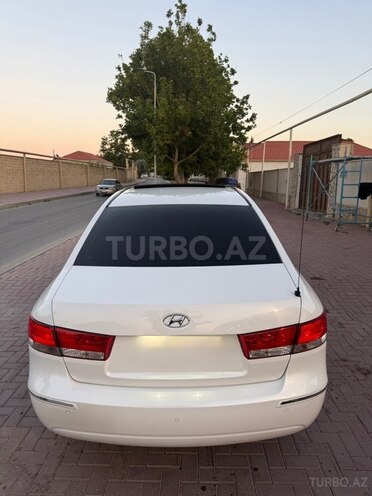 Hyundai Sonata-2