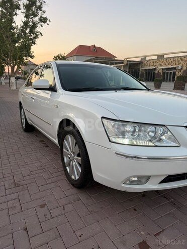 Hyundai Sonata-4