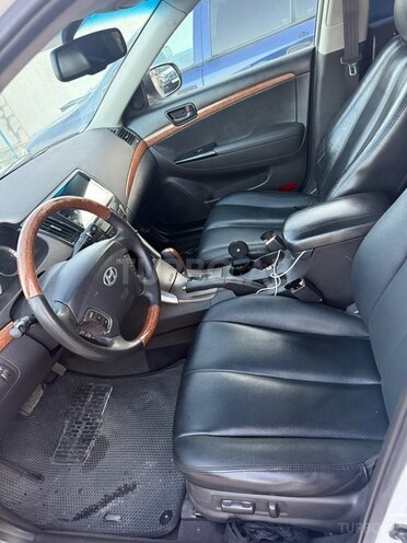 Hyundai Sonata-11