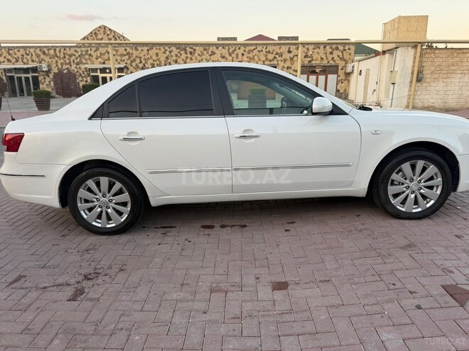 Hyundai Sonata-10