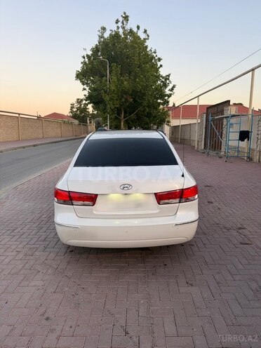 Hyundai Sonata-14
