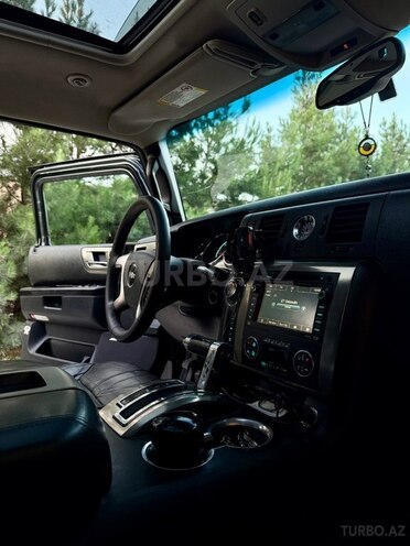 Hummer H2-13