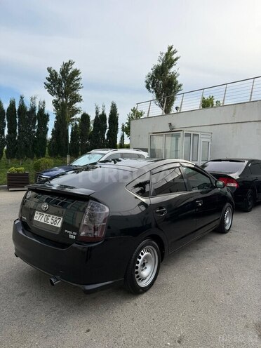 Toyota Prius-9