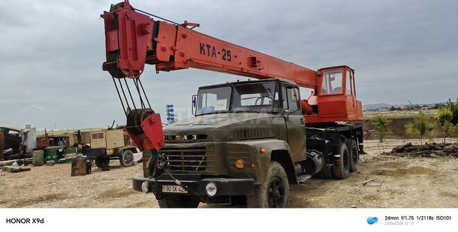 KrAZ 250-1